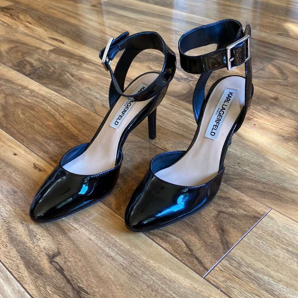Almost new, never worn outside pristine Karl Lagerfeld patent leather pumps sz 7